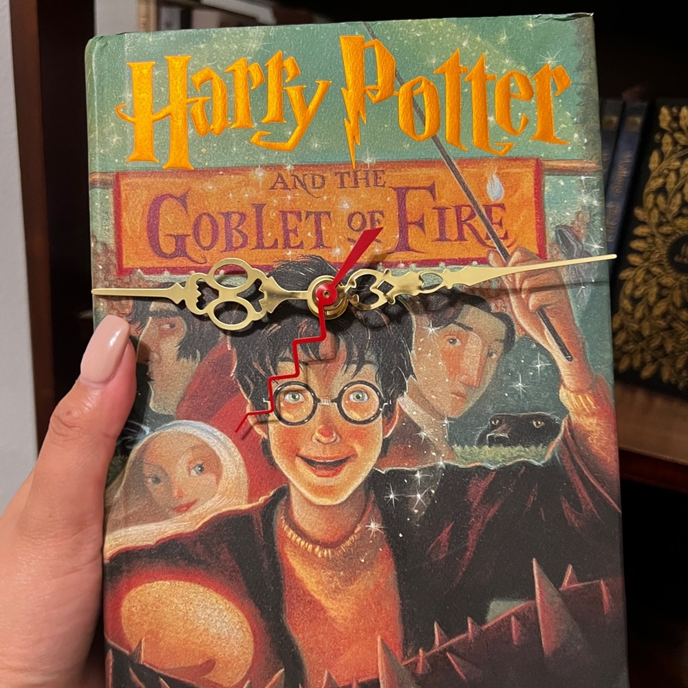 SOLD- Harry Potter working book clock